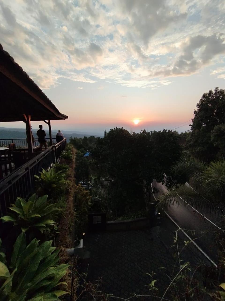 Bali Munduk Delux Bungalow Villa Singaraja Extérieur photo